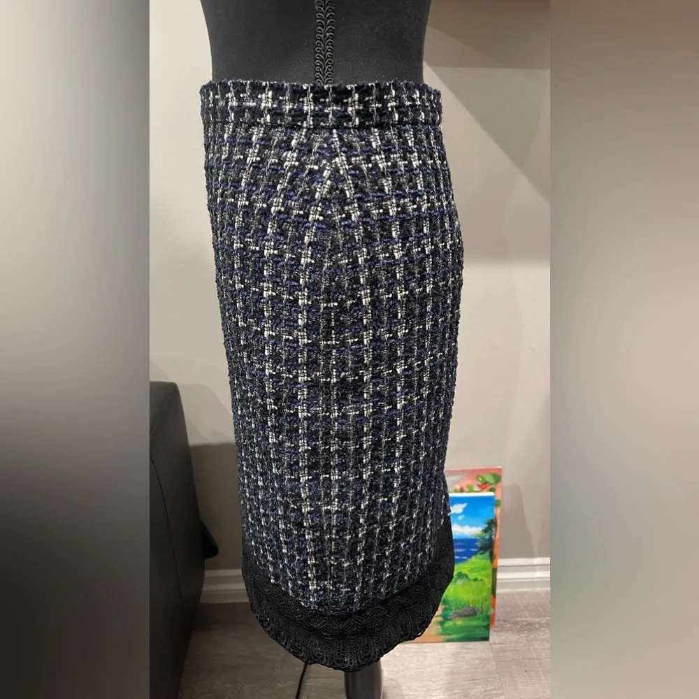 Ann Taylor‎ Tweed Lace Hem Pencil Skirt